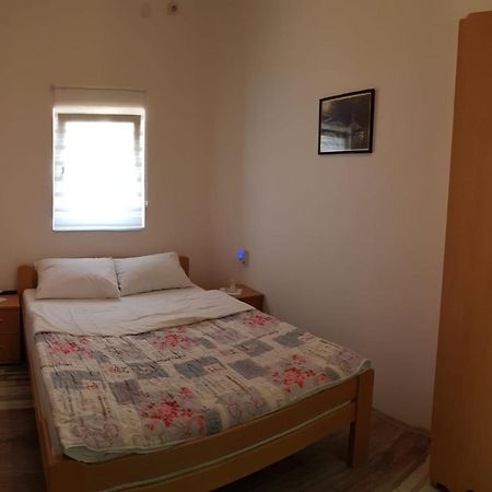 Tabacco Rooms Obrenovac  Exterior photo