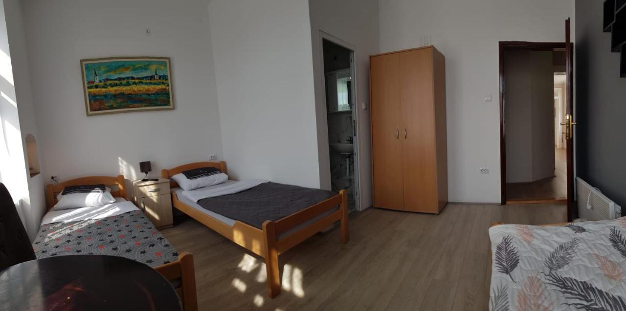 Tabacco Rooms Obrenovac  Exterior photo